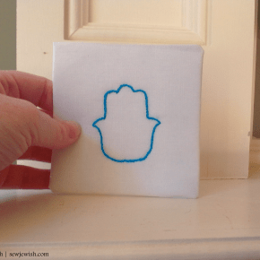 How to embroider the stem stitch & a little hamsa to practice&nbsp;on