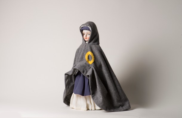 Doll Spain 14th Century Trudie Strobel Dolls 7951