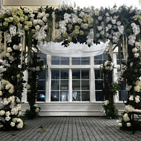 My new favorite wedding&nbsp;chuppah